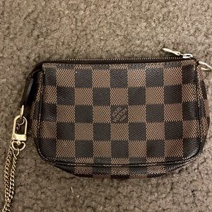 Louis Vuitton Mini Pochette
